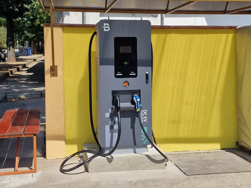 BENY Līdzstrāvas ātrais lādētājs Bulgārijā